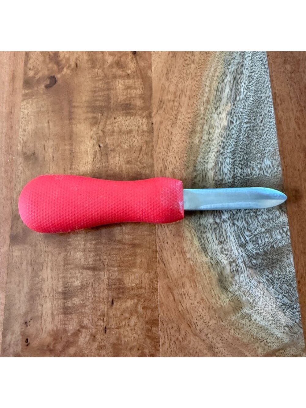 Victorinox 44693 New Haven Style Oyster Knife Red SuperGrip Handle NSF Swiss - Picture 2 of 3